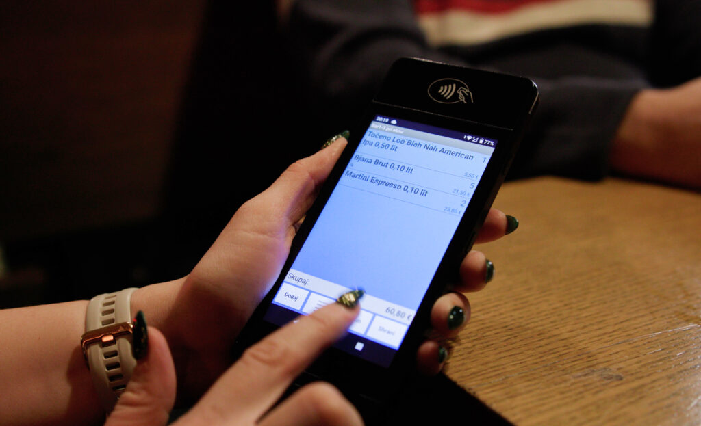 Daljinsko naročanje